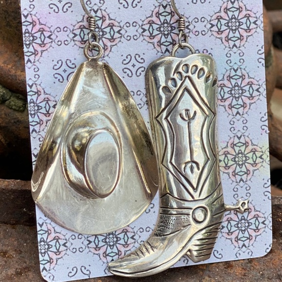 Signed-Sterling Silver Cowboy Hat & Boot Dangle Earrings Native American Western - Picture 6 of 10